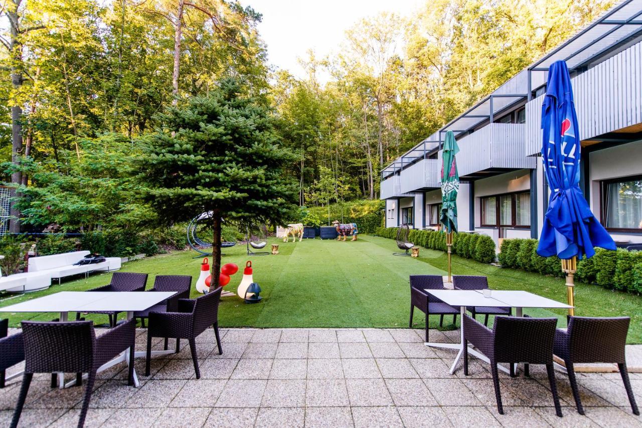 Hotel Veverica Trenčín Exteriör bild